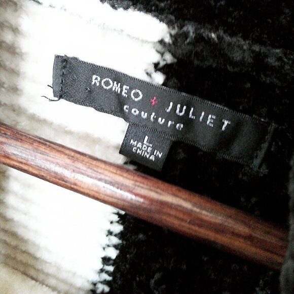 Romeo & Juliet Couture Chenille Knit Colorblock Turtleneck Boxy Sweater Size L - Picture 6 of 13